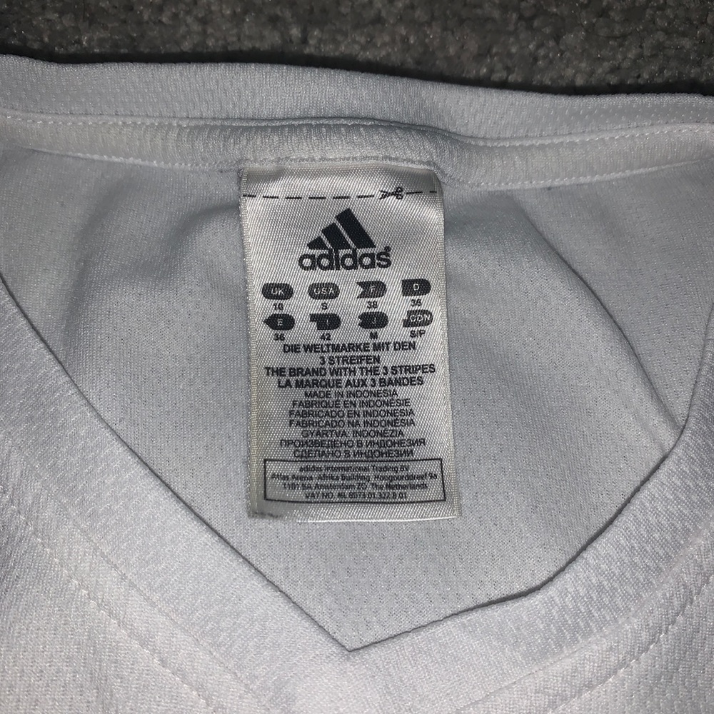 Adidas Long Sleeve shirt - Picture 3 of 4